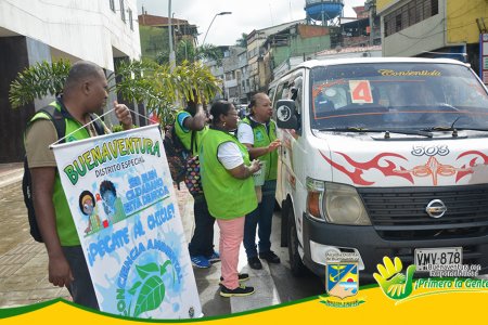 EPA apoya a la fundación Agroesop en jornada de concientización y distribución de canasta de reciclaje en vehículos