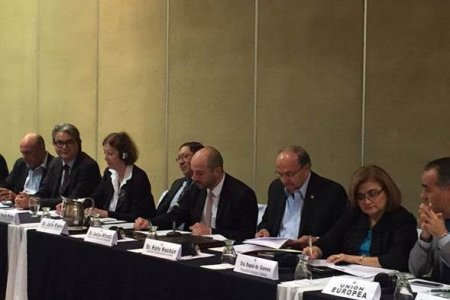 Colombia y El Salvador consolidan cooperación técnica para la reconciliación y la paz