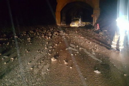 Traumatismo en la vía Alejandro Cabal Pombo por derrumbes y construcción de doble calzada en Cisneros