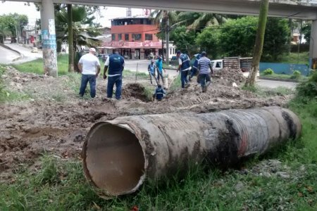 Hidropacífico repara fugas en tubería de 24 pulgadas