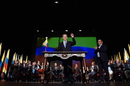 Presidente Santos invita a un gran acuerdo nacional para la implementación de la paz