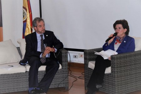 DANE entrega resultados de la Encuesta de Ambiente y Desempe&ntilde;o Institucional Nacional y Departamental -EDI y EDID- a Función Pública