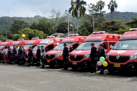 Apoyo con parque automotor entregó la Gobernadora Dilian en Buga para la seguridad del Departamento