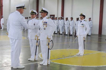 Se realizó la ceremonia de relevo en el comando de la Fuerza Naval del Pacífico