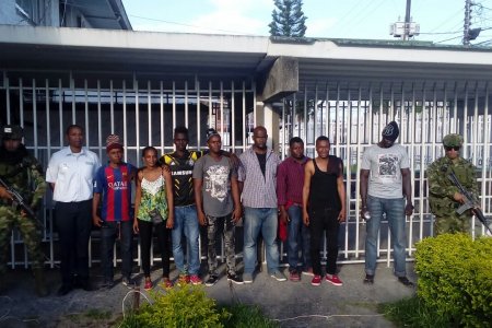 La Armada Nacional halló y detuvo 8 migrantes irregulares