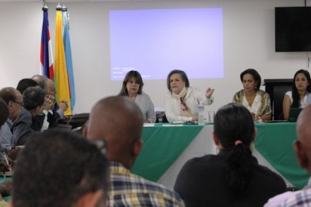 Empleados portuarios de Buenaventura tendrán apoyo del Ministerio de Trabajo para mejorar su situación laboral