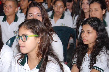 Gobernación pone en marcha proyecto de bilinguismo 'Go Valle, bilingual cities'