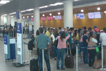 Tráfico aéreo de pasajeros en Colombia crece 4,8 por ciento en 2016