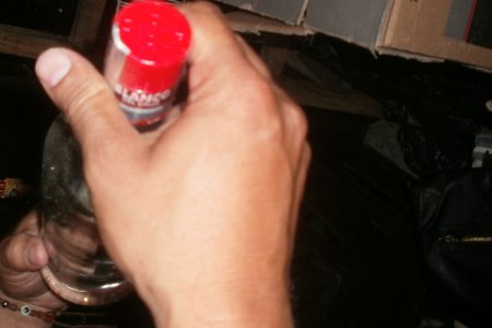 Incautan 1.848 botellas de aguardiente adulterado en Loboguerrero