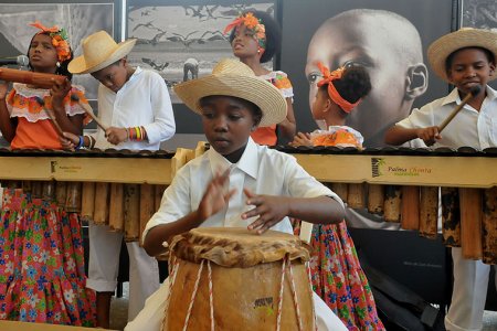 La semilla y la tradición del Petronito llegan nuevamente al Teatro al Aire Libre los Cristales