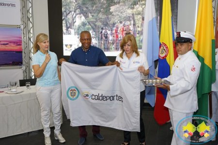 Alcalde Distrital recibió la bandera de los Juegos Nacionales de Mar y Playa Buenaventura 2019