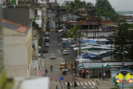 Buscan mejorar la seguridad en el comercio de la calle primera en el centro de Buenaventura