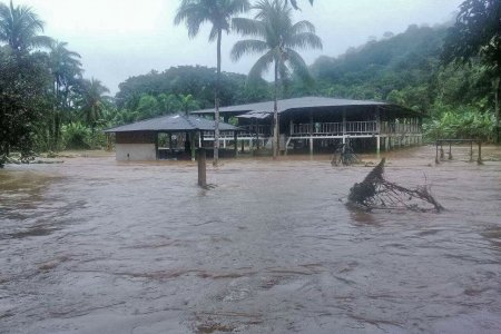 Creciente afectó viviendas en Sabaletas