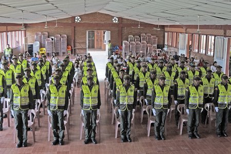 Se realizó ceremonia de juramento de bandera de Auxiliares de Policía