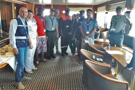 Dimar visitó el Crucero Hanseatic a su paso por Isla Gorgona