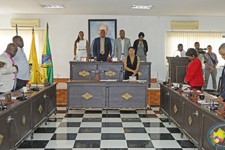 Alcalde Eliécer Arboleda Torres presidió cierre de sesiones del Concejo Distrital