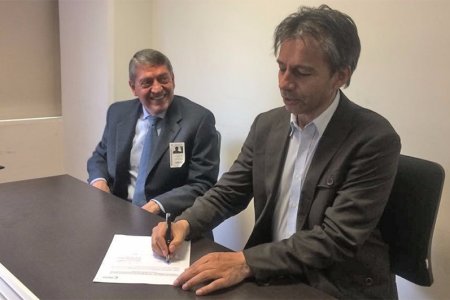 Minambiente y Cenipalma firman contrato de recursos genéticos para el desarrollo competitivo de la palma de aceite en Colombia