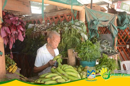 Vendedoras de Pueblo Nuevo invitan a la comunidad bonaverense a comprar sus productos