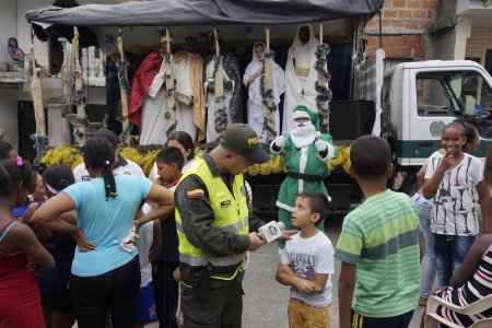 El pesebre móvil de la Policía Nacional llegó a más de 25 barrios de Buenaventura