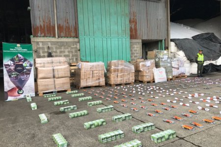 Policía Fiscal y Aduanera realizó la aprehensión de más de 23.000 unidades de artículos para insumos industriales y confecciones