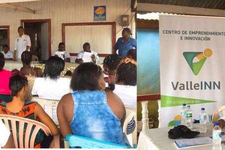 120 mujeres platoneras de La Bocana serán apoyadas por la Gobernación en emprendimiento y competitividad