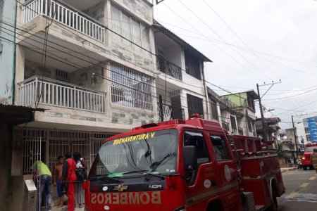 Una persona resultó lesionada por contacto con red de alta tensión e incendio en la Calle 20