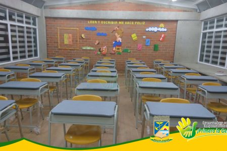 Llegó mobiliario de jornada única escolar en 5 instituciones educativas de Buenaventura