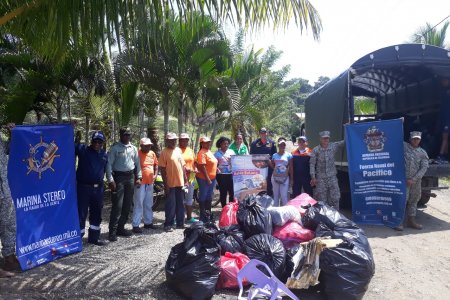 Capitanía de Puerto de Bahía Solano adelantó jornada de limpieza en el corregimiento de El Valle