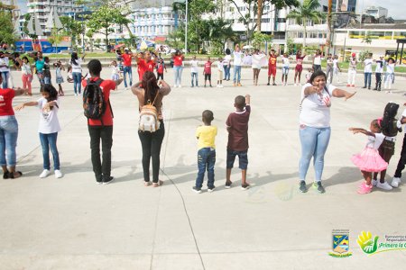 Se conmemoró el día de las manos rojas en Buenaventura