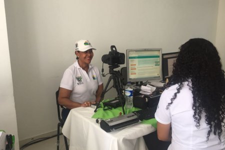 Durante jornada descentralizada en Buenaventura se tramitó la expedición de 800 pasaportes