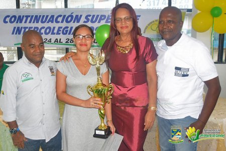 Se realizó la premiación de los juegos supérate intercolegiados