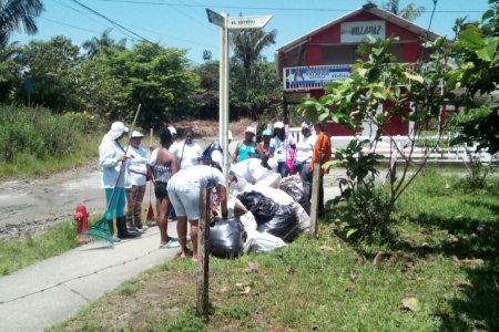 En Juanchaco y Ladrilleros aprovechan residuos orgánicos para convertirlos en abono