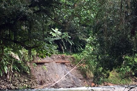 Habitantes de San Cipriano piden medidas urgentes para evitar desabastecimiento de agua por deslizamiento de tierras