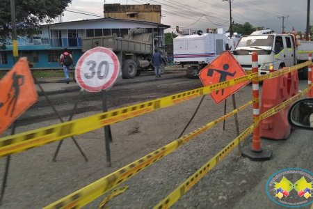 Si no hay celeridad en las obras de la Autopista Simón Bolívar, conductores del servicio público irían a cese de actividades