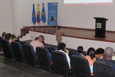 Gremio marítimo de Buenaventura recibió capacitación en la Norma Nacional de Gestión de la Seguridad