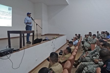CVC capacita a la Fuerza Pública en el control del tráfico ilegal de madera