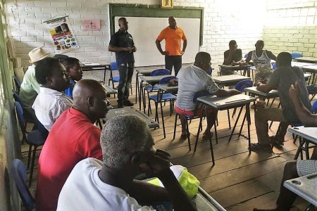 Dimar adelanta campa&ntilde;a de formalización de la labor del gremio marítimo en Guapi