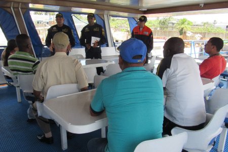 La Dimar gestionó capacitaciones para el gremio marítimo de Buenaventura con la Armada Nacional