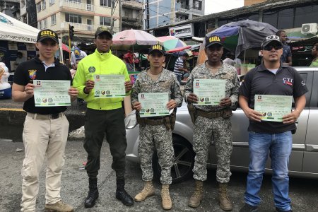La Armada Nacional, Policía Nacional y Fiscalía, fortalecen en Buenaventura la campa&ntilde;a “Yo no Pago, Yo Denuncio”