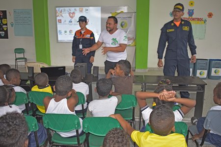 La Armada Nacional inició proyecto de impacto ecológico en Tumaco