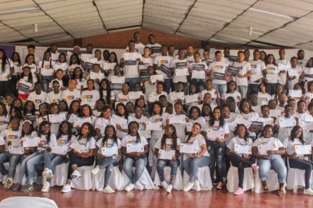 Proyecto de Empleabilidad y Emprendimiento Digital gradúa a 167 jóvenes en Buenaventura