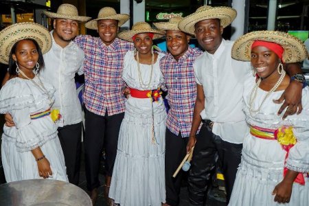 Cantares del Pacífico presenta su sencillo #LaMarimbaYaSonó