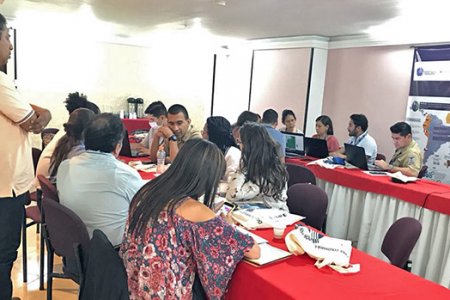 Dimar participó en taller técnico nacional de identificación de usos y presiones en la costa del Pacífico