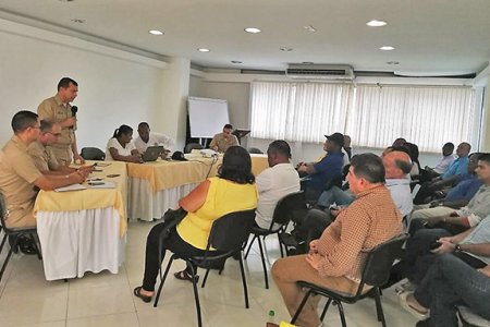 Director General Marítimo se reunió con líderes sociales y representantes del gremio marítimo de Buenaventura