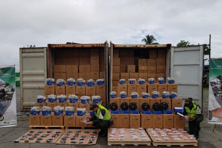 DIAN aprehendió en Buenaventura 22 contenedores con mercancía de contrabando