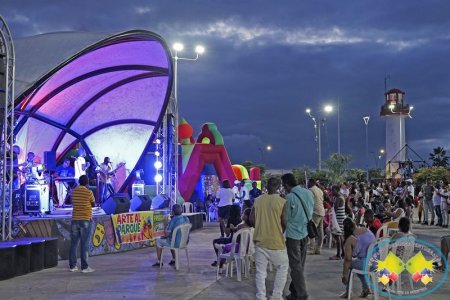 Se realizó con éxito el programa Arte al Parque en el Malecón Bahía de la Cruz