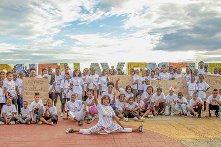 Finaliza tercera fase del proyecto social en Buenaventura con Vive Bailando y Fundación Puerto Aguadulce