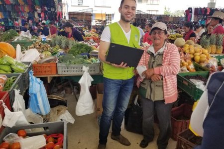El Banco Agrario se toma las plazas de mercado del país para combatir el “gota a gota”