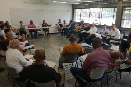 Buscan abrir más servicios en el Hospital Distrital Luis Ablanque de la Plata el 15 de noviembre