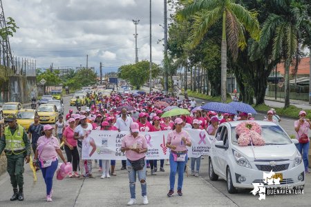 Unicáncer Buenaventura realizó con éxito la gran caminata rosada por la vida